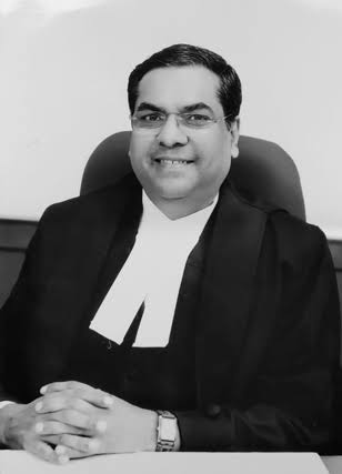 Secrecy of ballot is keystone in the Arch of Constitutional Democracy, Supreme Court